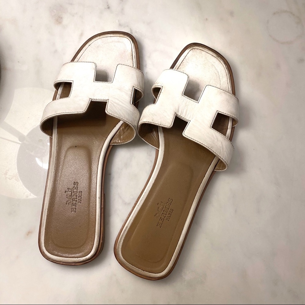 Hermes Oran Flat Sandal in White